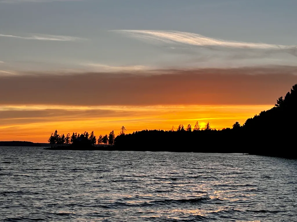 Коттедж Дизайнерский коттедж на берегу озера Волго на Селигере — Турбаза Чайка