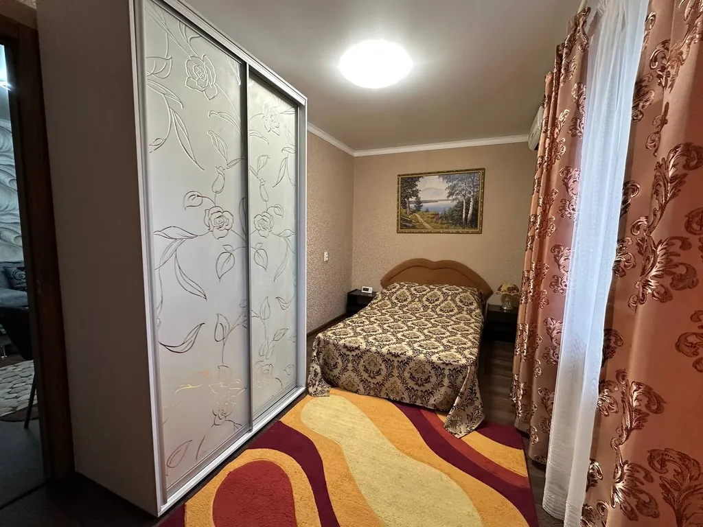 Уютная двухкомнатная квартира в Ильичёвском районе