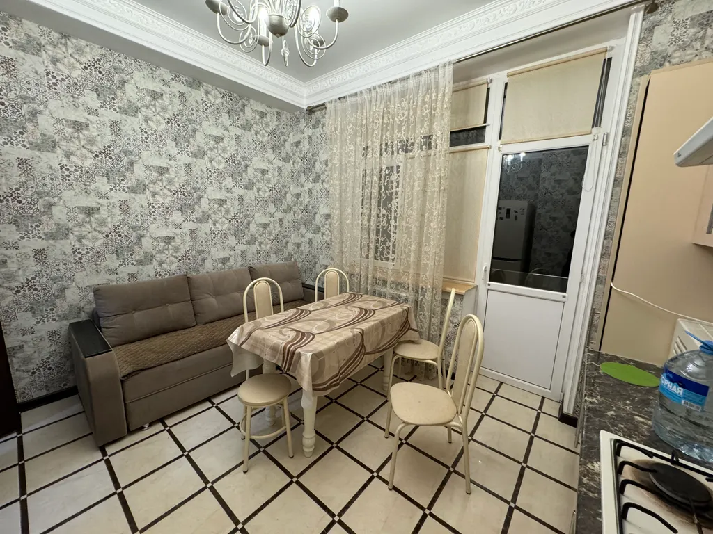 Квартира с балконом