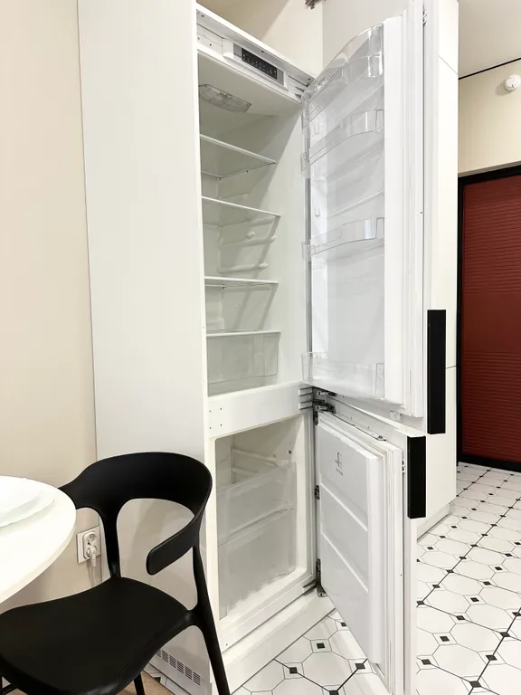 Квартира-студия с панорамным видом в окружении парков