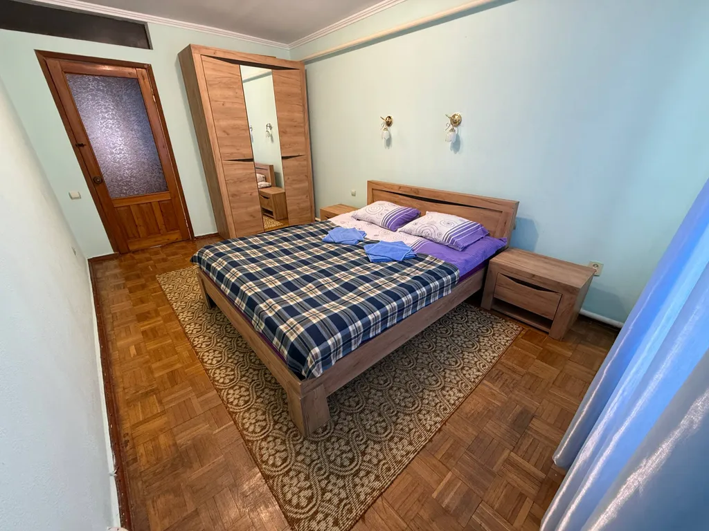 Трёхкомнатная квартира на 1 этаже в коттедже