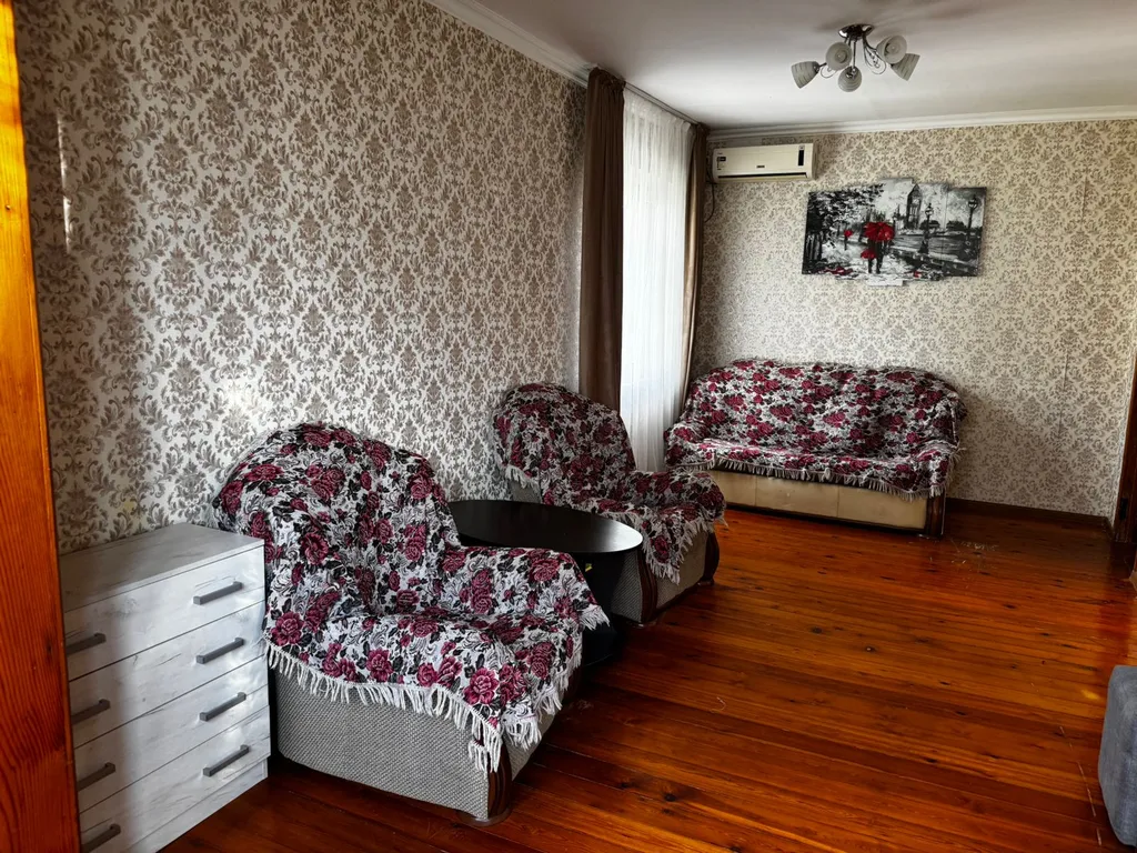 Квартира в центре Гагры