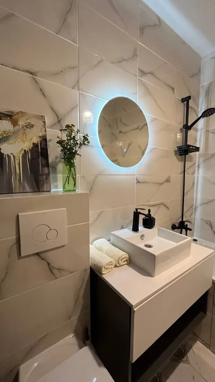 Студия с видом на лес