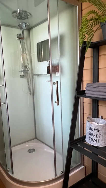 Дом с видом на озеро