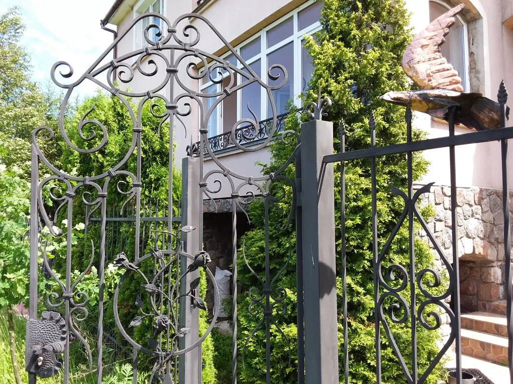 Загородный дом Филино с сауной, садом и барбекю