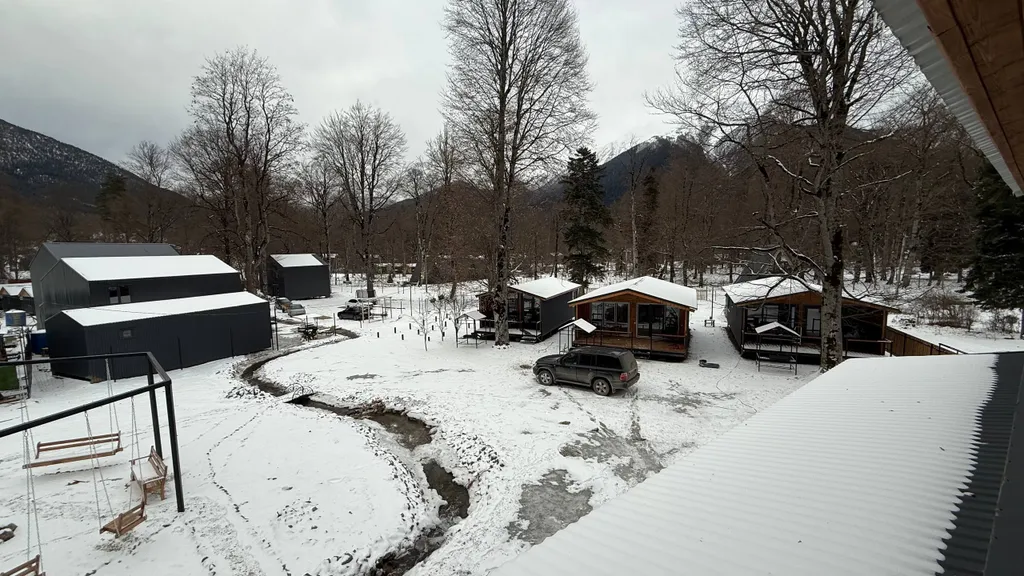 Коттедж Шале одноэтажное с видом на горы и лес — Архыз