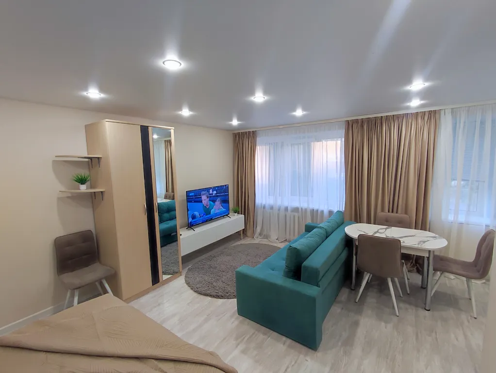 Студия с джакузи