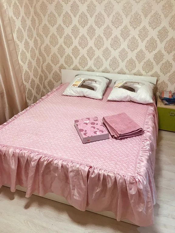 Просторная 3-комнатная квартира в центре — аренда посуточно в Новочеркасск