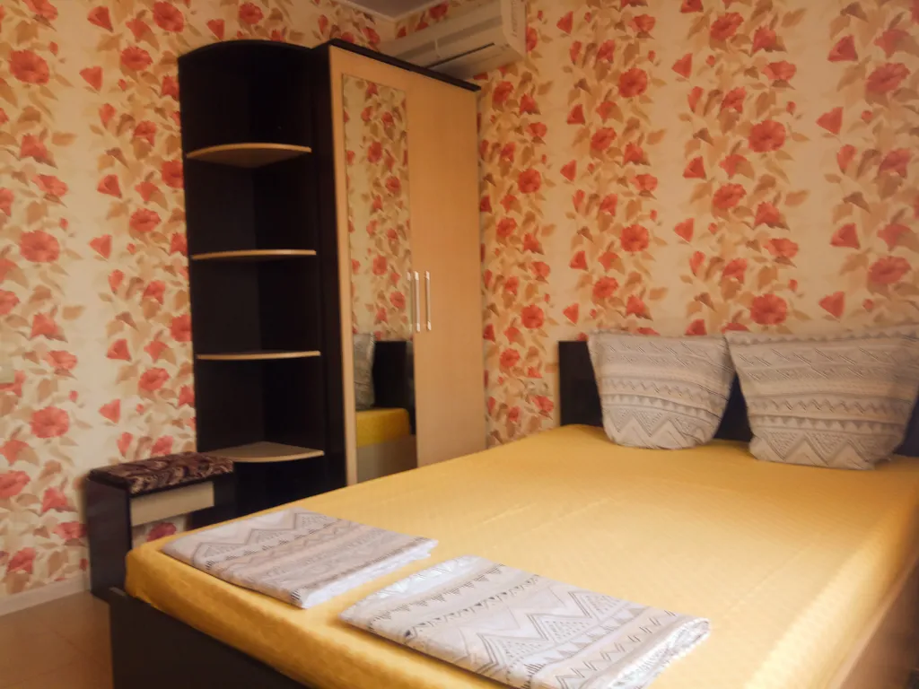 Уютный домик в тихом районе с отдельным входом (мечта Интроверта).\