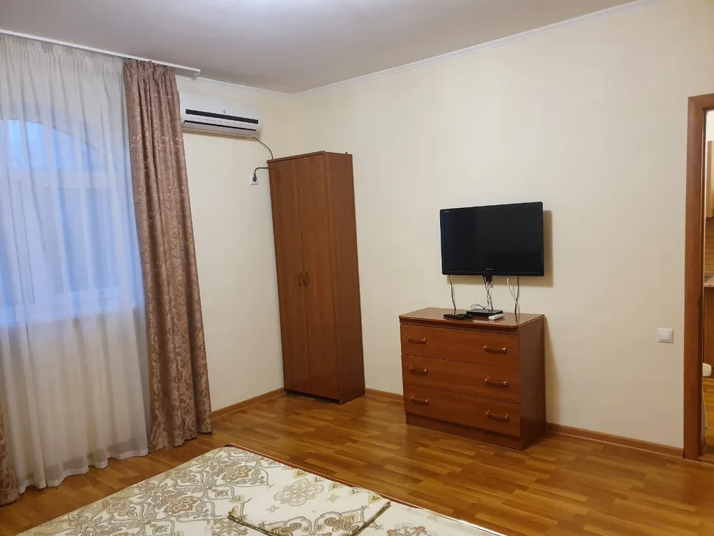 Коттедж Отдельный этаж в частном доме, 2 этаж — Анапа