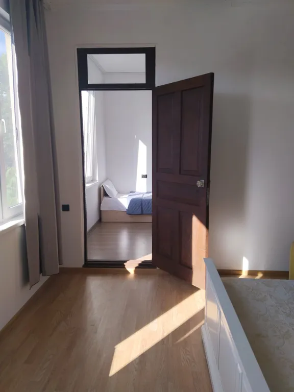 Квартира 3-комнатная Квартира — Сухум