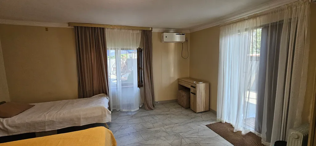 Гостевой дом азалия, горная комната в 50 метрах от моря