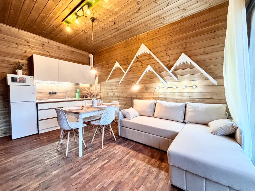 Апартаменты у озера с панорамой гор