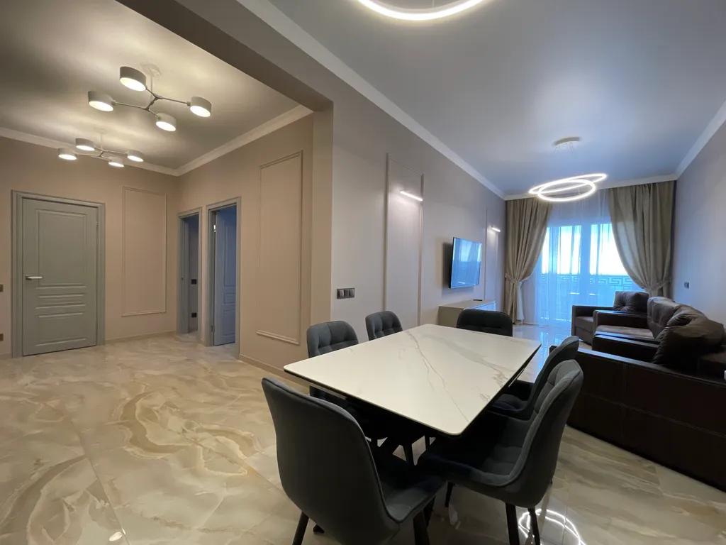 Квартира 3-комнатная с видом на море, дизайнерский ремонт