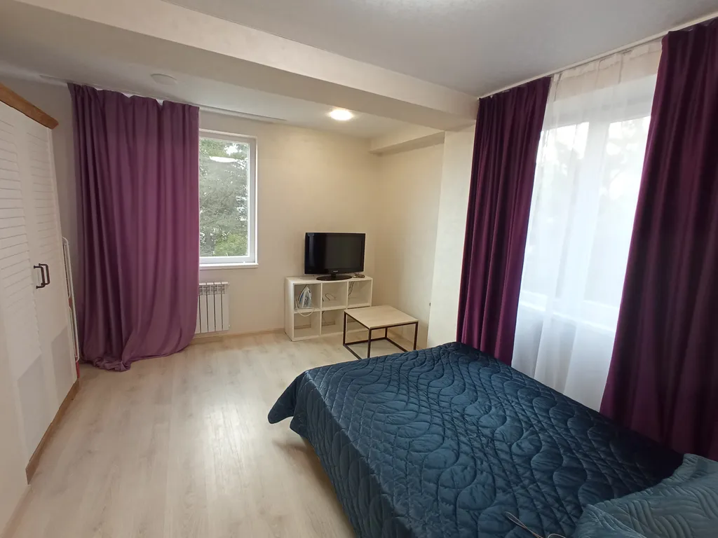 Уютная двухкомнатная квартира с видом на море и горы