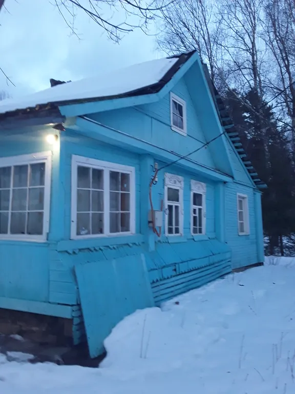 Дом на берегу Волги в красивом тихом и уединенном месте