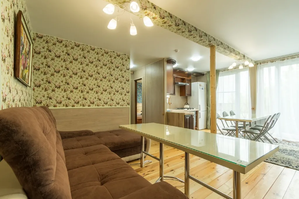 4-комнатная Квартира