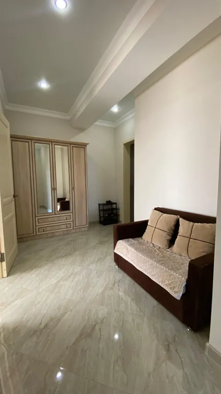 Уютная светлая квартира у моря с красивым видом из окон