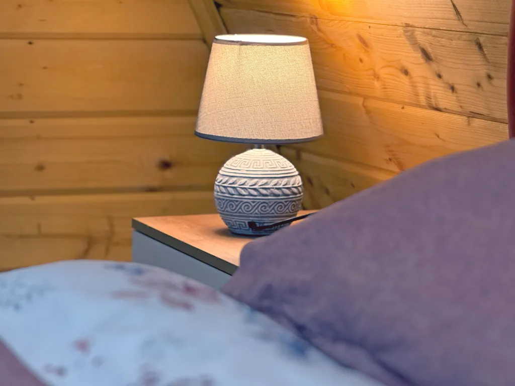 А-фрейм шалаш у леса