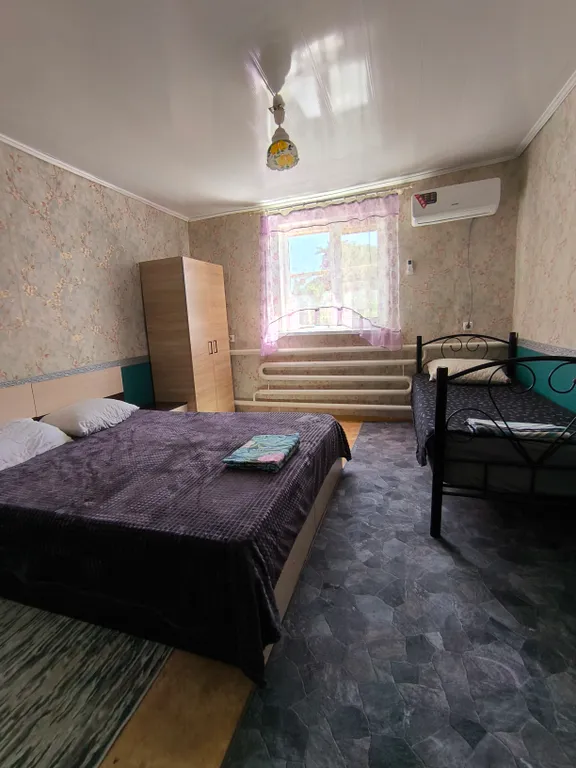 Двухкомнатный дом на семь человек