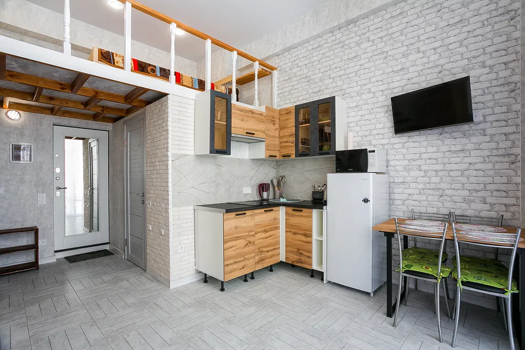 Новая двухуровневая студия в Алупке