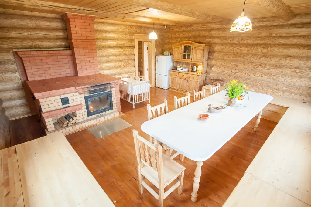 Дом у озера на Селигере