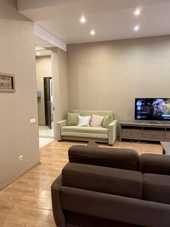 Евро-двухкомнатный апартамент ЖК Лаура с видом на Березовую