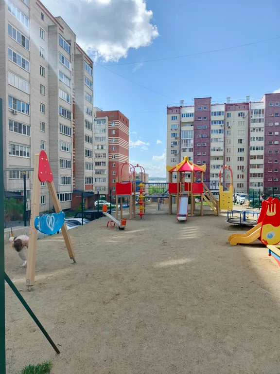 Уютная квартира студия в новом доме в центре города