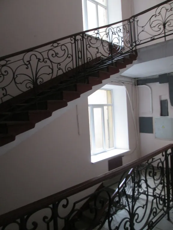 Двухкомнатная квартира в историческом центре Петербурга