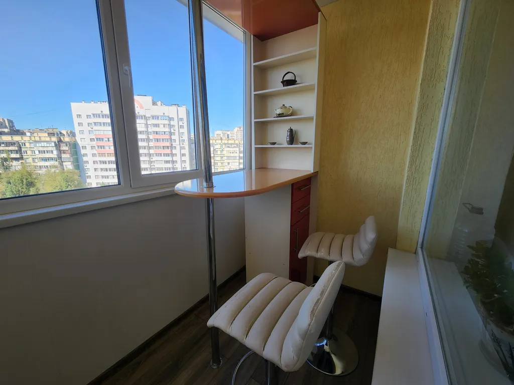 Уютная современная квартира в центре района Харгора