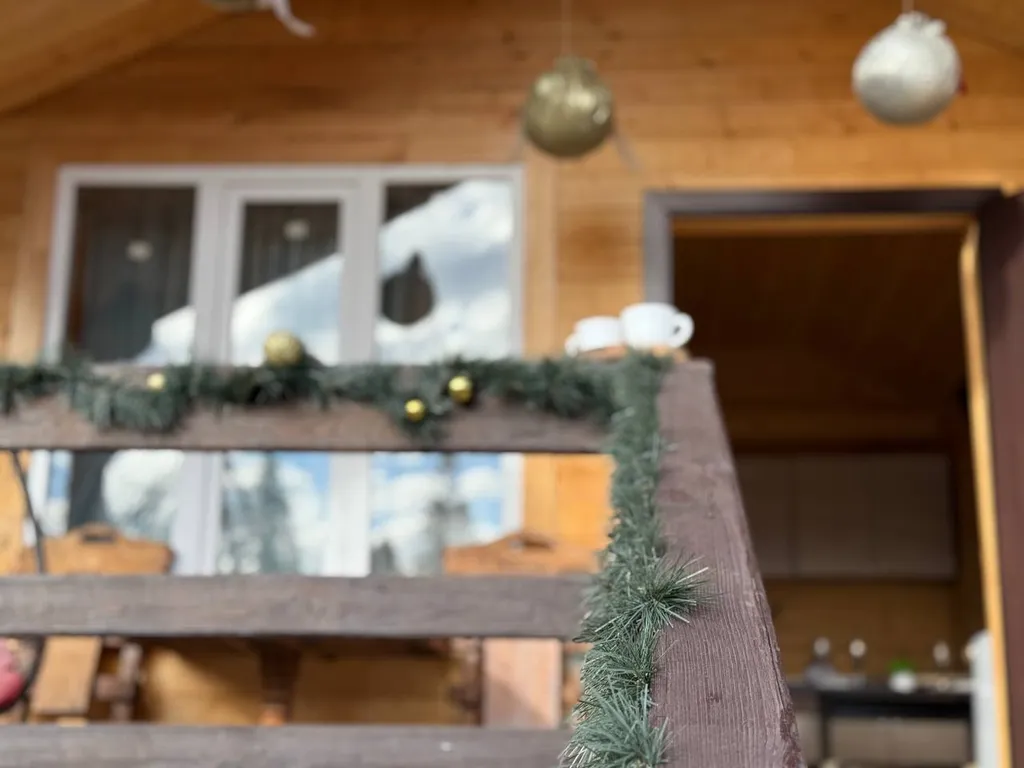 Уютный домик с видом на горы