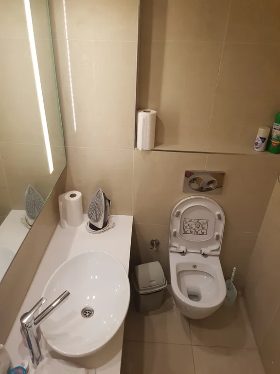 Studio apt with incredible view of the sea near metro station