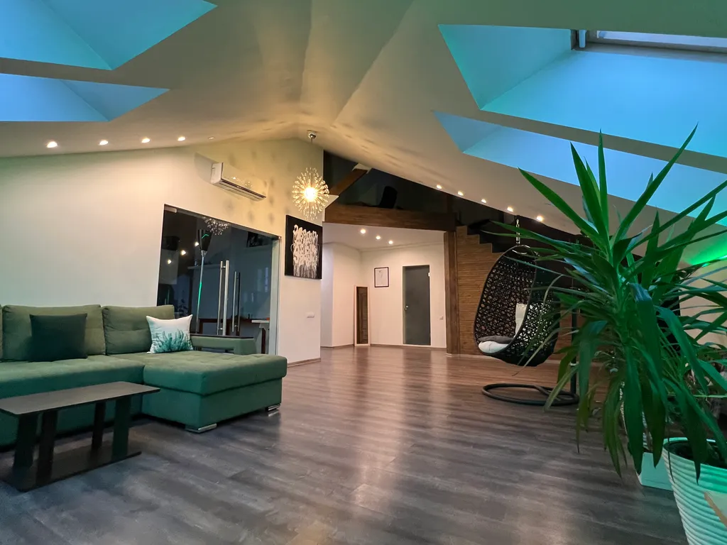 Просторная двухуровневая квартира у Кремля — аренда посуточно в Казань