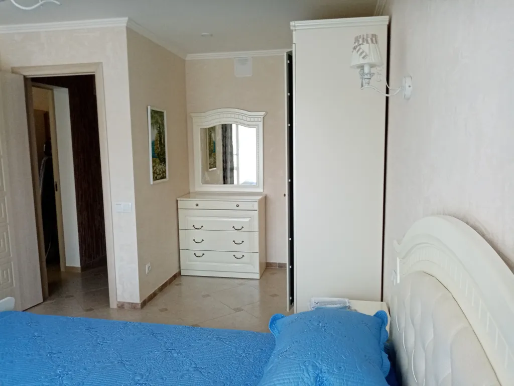 Современная квартира в Алуште на 1-й линии от моря