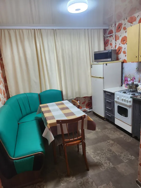 Уютная квартира в центре поселка