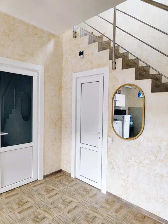 Просторный дом на море