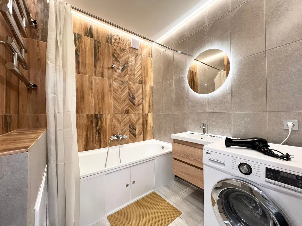 2-комнатная квартира в тихом центре