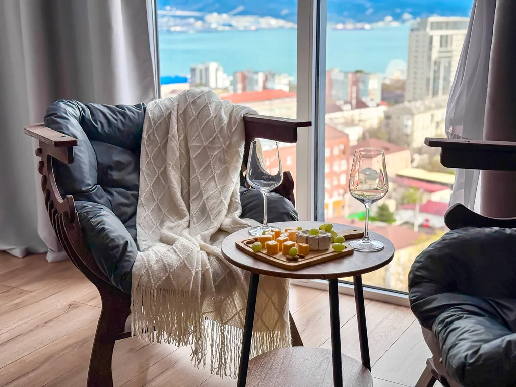 Квартира с видом на море, горы и город-герой Новороссийск