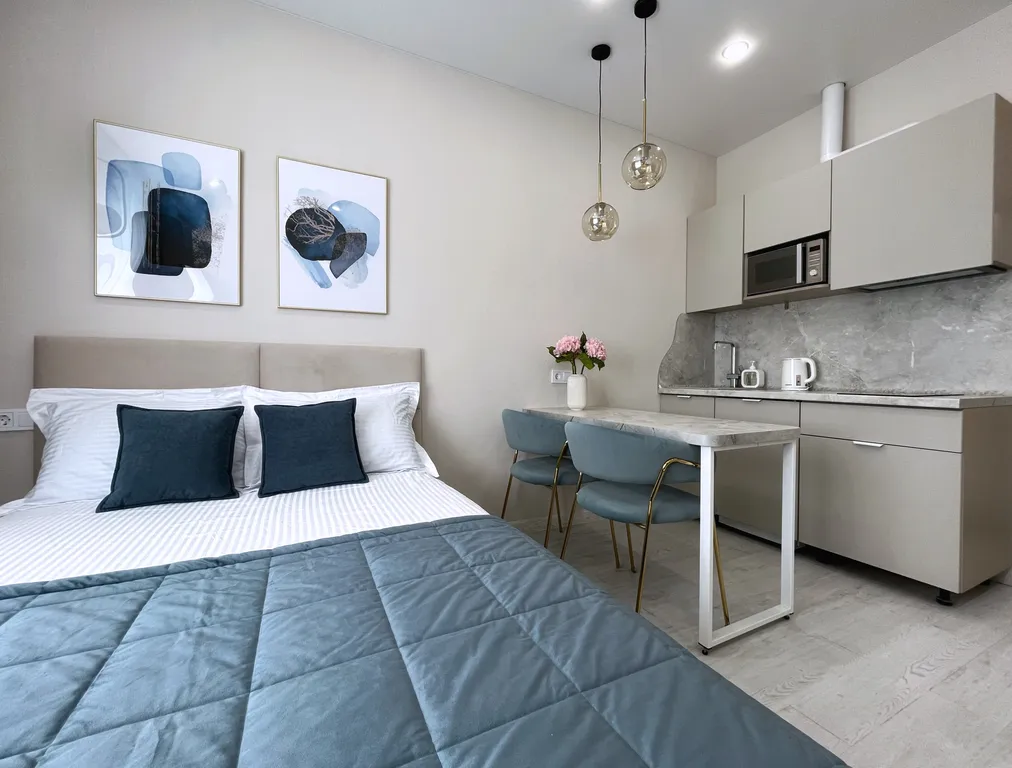 Дизайнерские апартаменты на Степана Повха