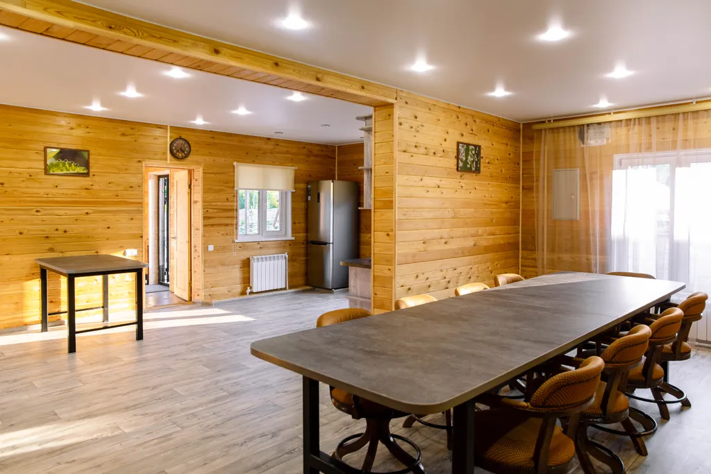 Коттедж в 10 минутах езды от города