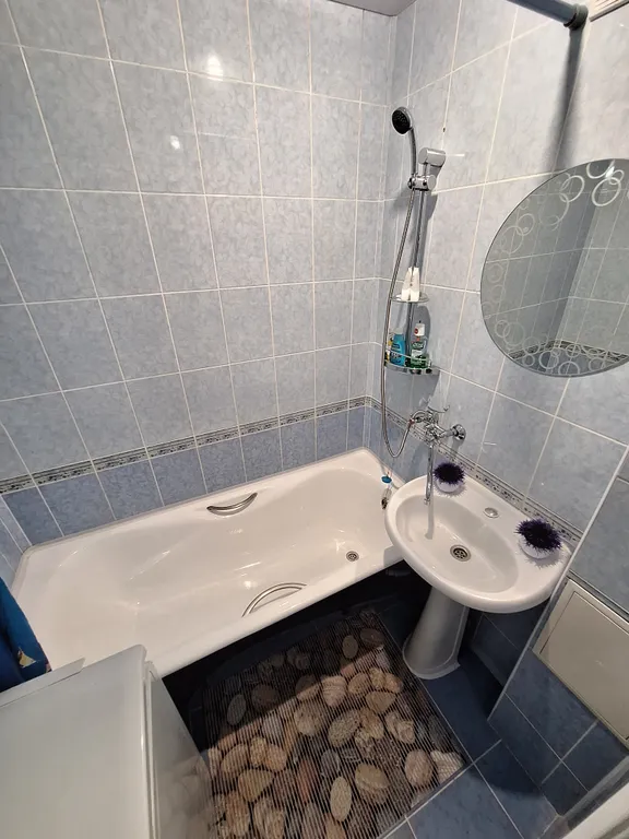 2-комнатная творческая квартира с характером владельца.