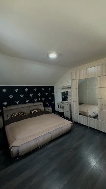 5-комнатный Дом