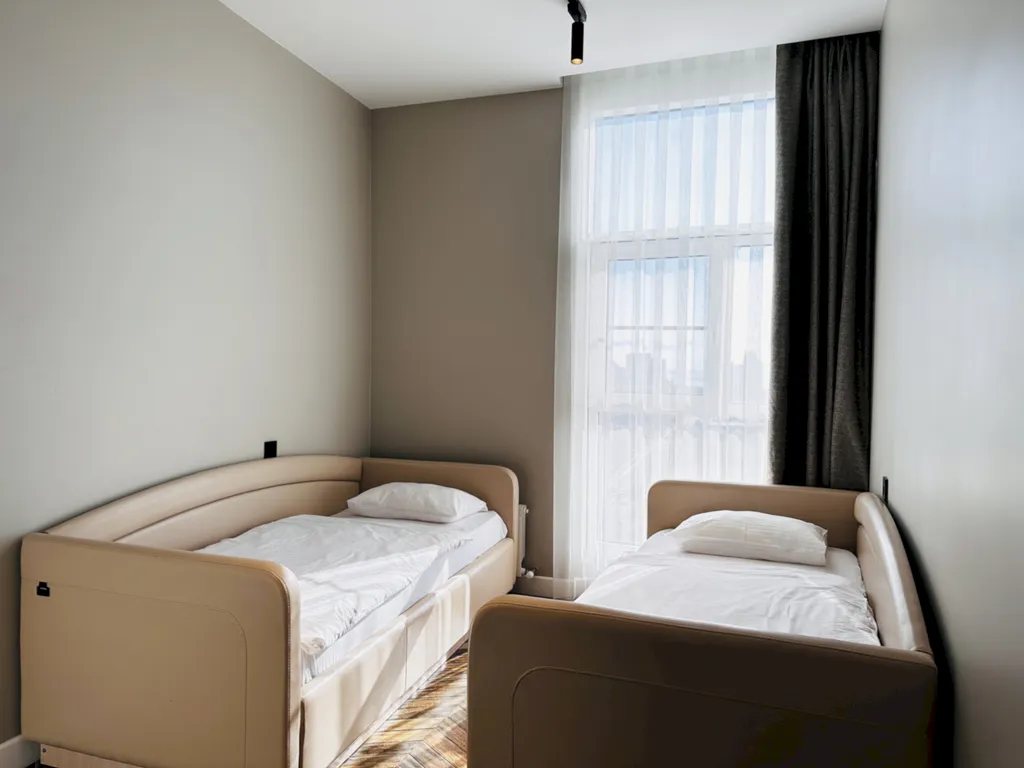 Премиальный 3-комнатный апартамент, пляж и набережная в 5 минутах