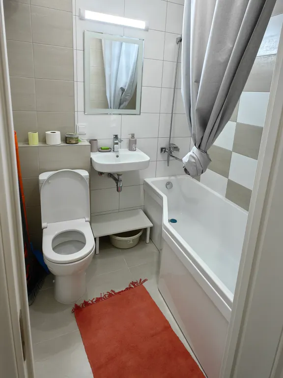 Видовая евродвушка в центре на стыке трёх районов