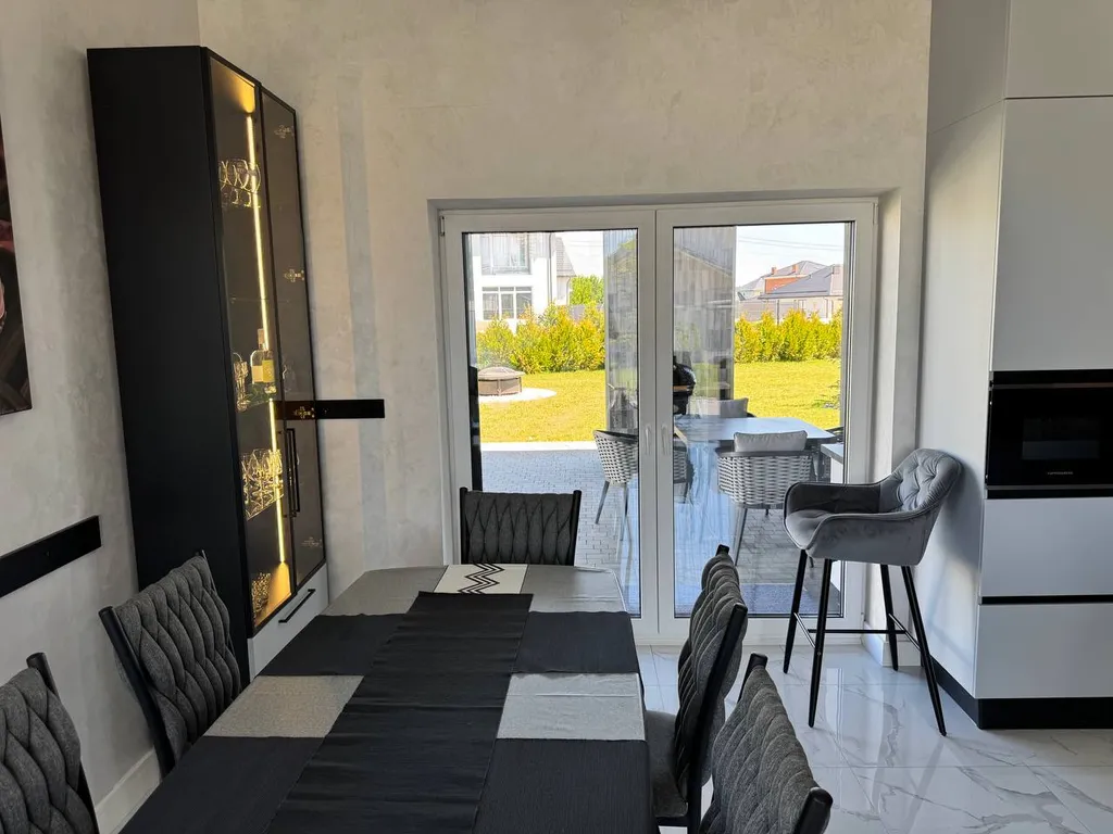 Современный стильный дом  лучшая локация у Калининград