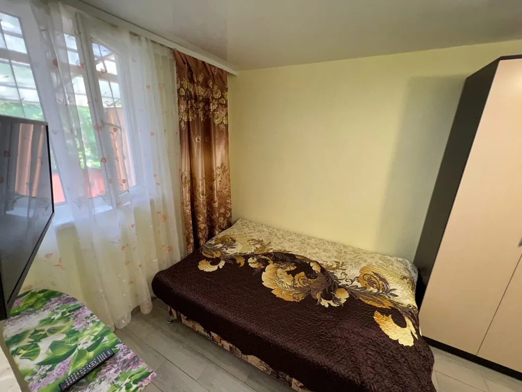 Коттедж Однокомнатный дом с уютным двориком — Евпатория