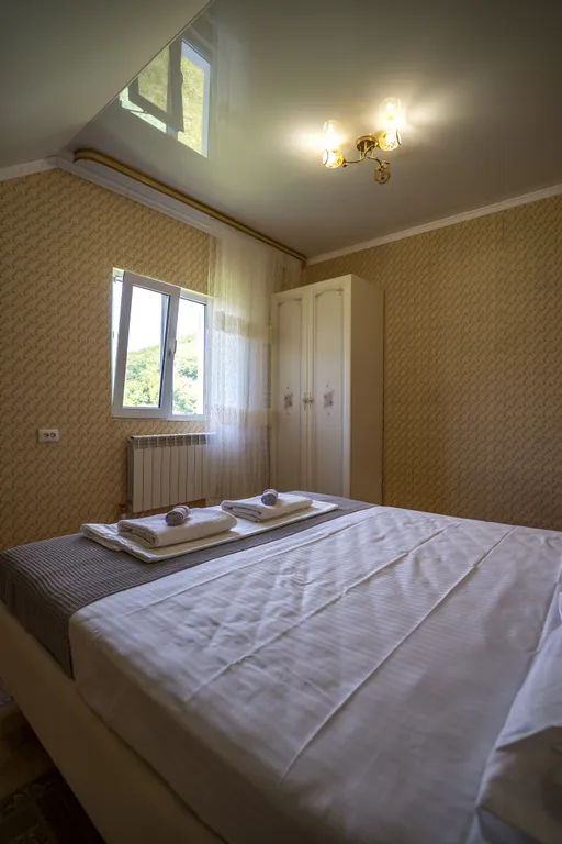 Коттедж Домик в лесу — Пляхо