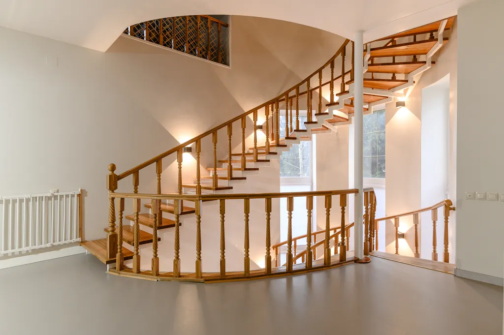 Коттедж Дом в Мытищах с бассейном — Вешки