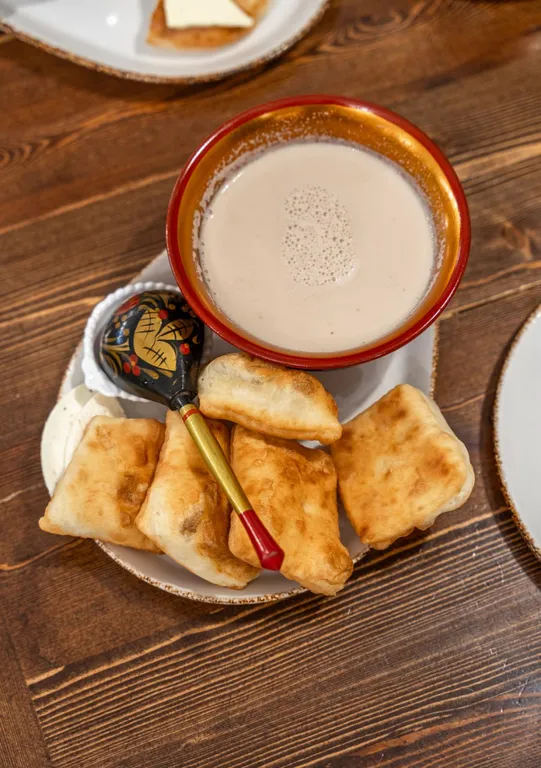 Апартаменты с видом на достопримечательность большую белую Месеть