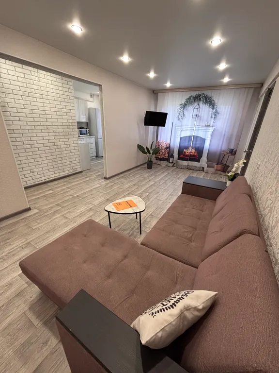 Квартира рядом с площадью нашего города